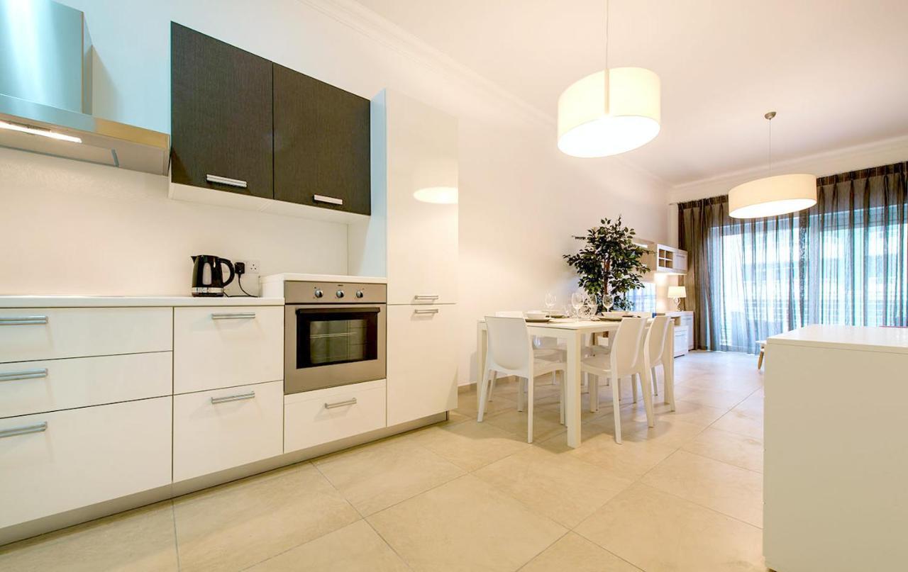 Luxury Apartment With Pool Sliema Esterno foto