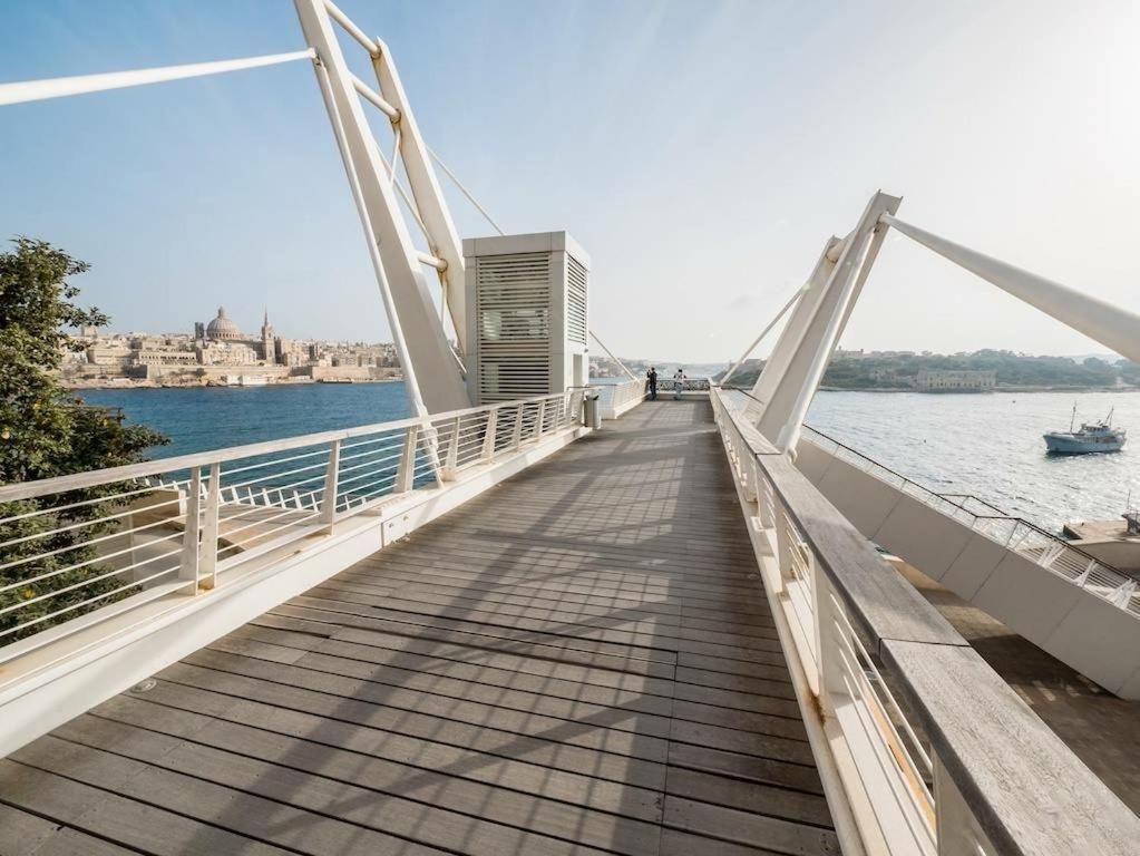 Luxury Apartment With Pool Sliema Esterno foto