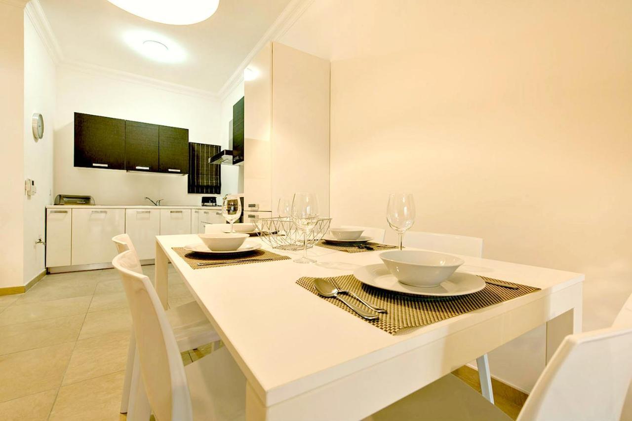 Luxury Apartment With Pool Sliema Esterno foto